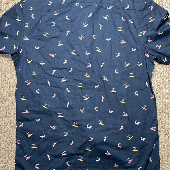 Penguin Men's Small All Over Surfer Graphic Print Short Sleeve Button Down Shirt - Picture 10 of 10